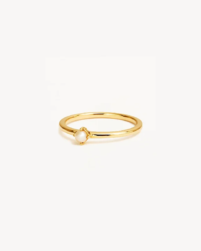 14k Solid Gold Serene Pearl Ring