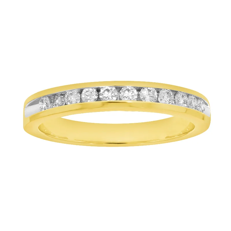 Limited-Stock Jewelry Sale – Shop Before It's Gone 9ct Yellow Gold Diamond Ring with 1/6 Carat of 11 Brilliant Diamonds Limited-Stock Jewelry Sale – Shop Before It's Gone 9ct Yellow Gold Diamond Ring with 1/6 Carat of 11 Brilliant Diamonds