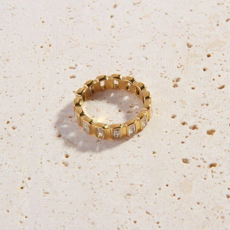 Elegant Necklaces And Bracelets At Limited-Time Offers Alcina Ring