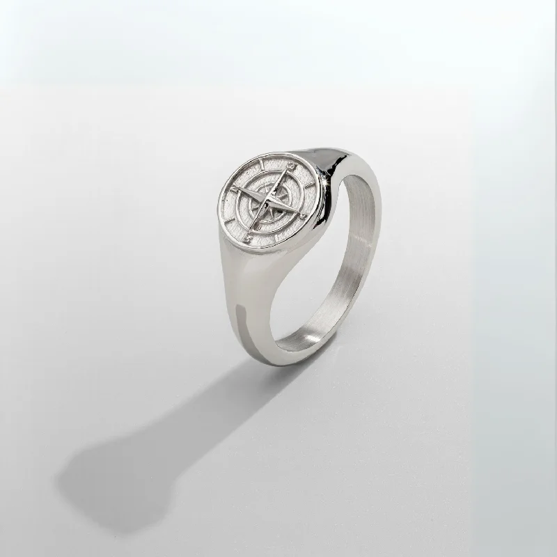 Unmissable Deals On Handmade Jewelry Collections Compass Signet Ring (Silver)