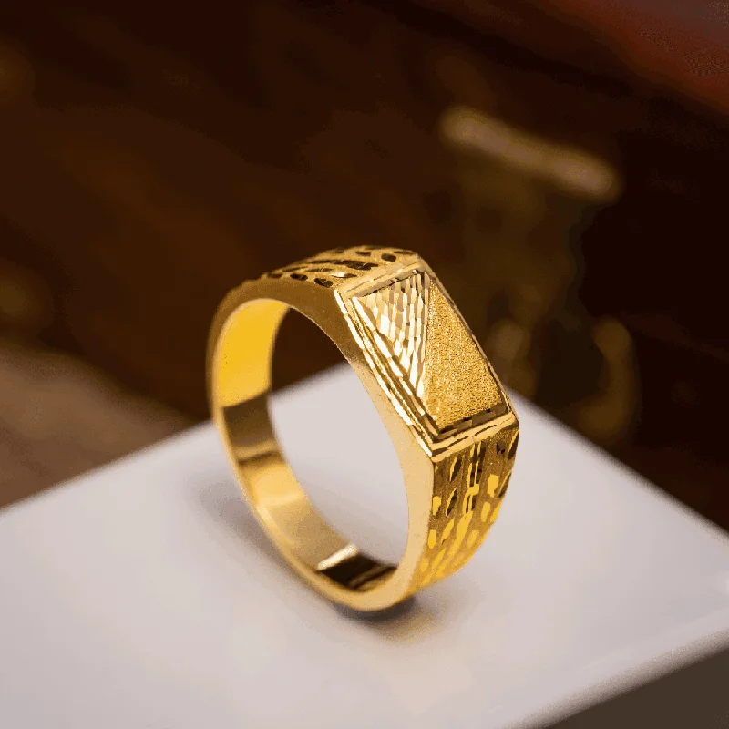 Limited-Time Offer On Premium Jewelry Collections Gents Golden Ring PGGR2-26-081
