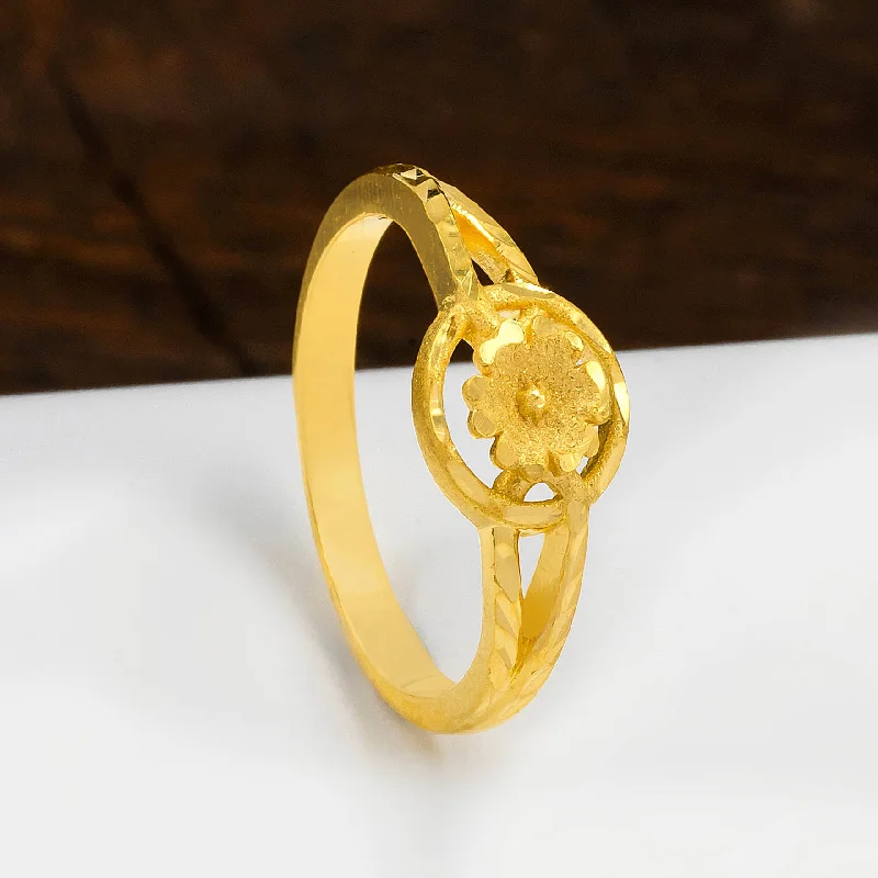 Seasonal Jewelry Sale – Upgrade Your Collection Golden Ring PGR188-001