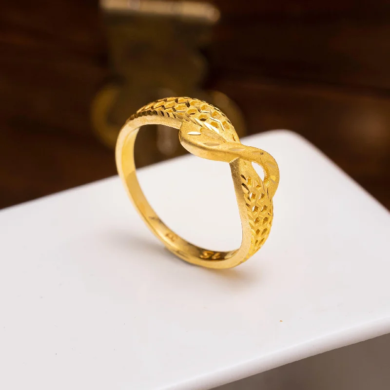 Shine Without Limits – Jewelry Sale Happening Now Golden Ring PGR46-021