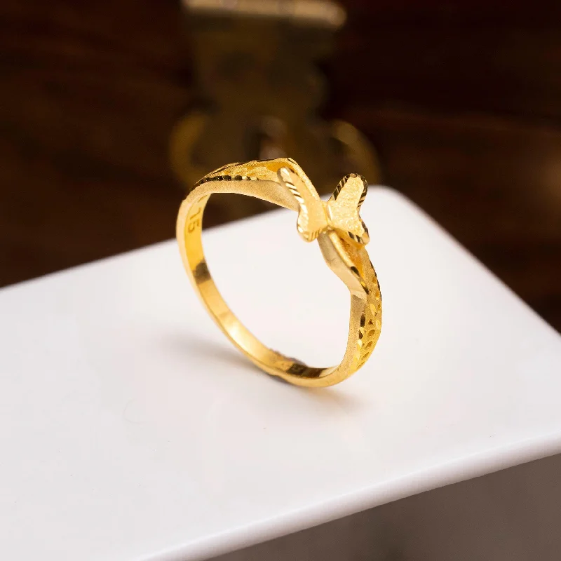 Luxury Jewelry At Unbeatable Discounts Golden Ring PGR50-021