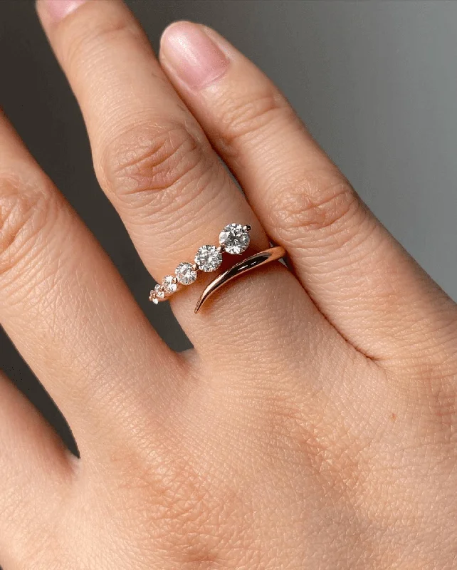 Discounted Jewelry For A Glamorous Look It Girl Zircon Stones Ring