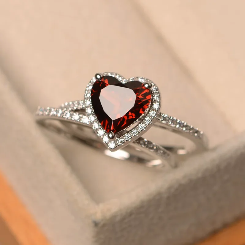 Discover Unique Jewelry With Special Limited-Time Offers Mi Amor Garnet Ring 2 Set Ring Discover Unique Jewelry With Special Limited-Time Offers Mi Amor Garnet Ring 2 Set Ring