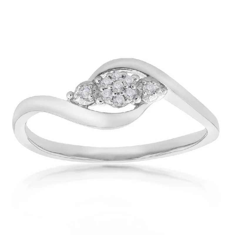 Huge Markdowns On Premium Jewelry Styles Sterling Silver 0.05 Carat Diamond Ring with 9 Brilliant Cut Diamonds