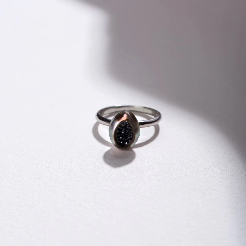 High-End Sparkle, Low-End Prices – Jewelry Sale Live Tahitian Keshi Finestrino Pearl Ring with Black Diamond High-End Sparkle, Low-End Prices – Jewelry Sale Live Tahitian Keshi Finestrino Pearl Ring with Black Diamond