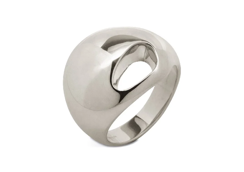 Limited-Stock Jewelry Sale – Once It's Gone, It's Gone The Secret Kiwi Ring, White Gold & Platinum Limited-Stock Jewelry Sale – Once It's Gone, It's Gone The Secret Kiwi Ring, White Gold & Platinum