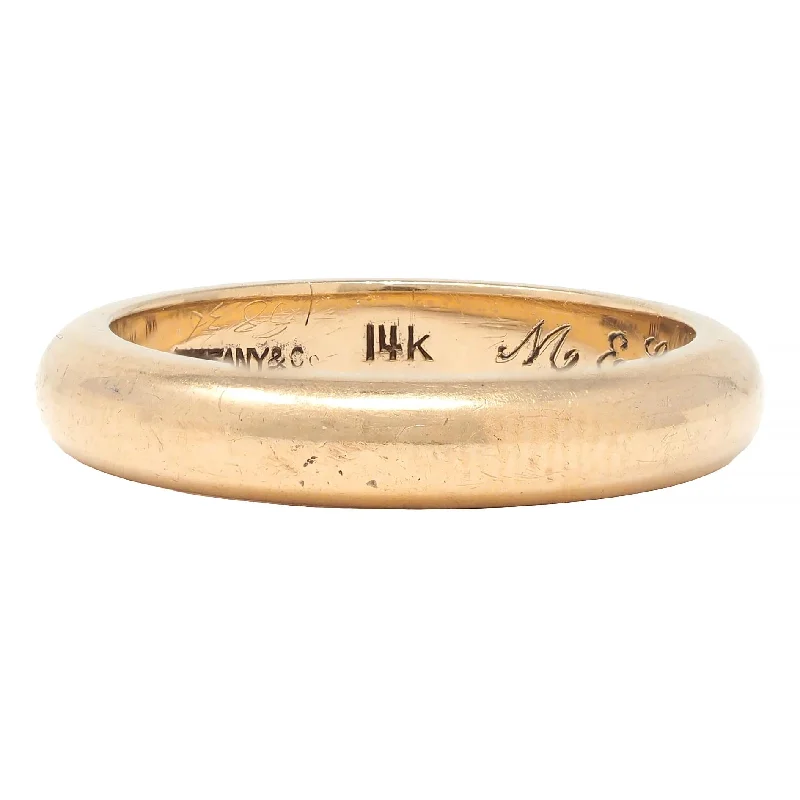 Unmissable Jewelry Sale – Shop Before It's Too Late Tiffany & Co. Retro 14 Karat Yellow Gold Vintage Wedding Band Ring Unmissable Jewelry Sale – Shop Before It's Too Late Tiffany & Co. Retro 14 Karat Yellow Gold Vintage Wedding Band Ring