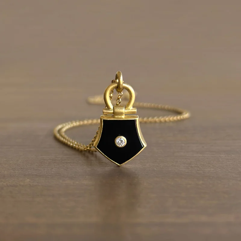 Holiday Jewelry Sale – Perfect Gifts At The Best Prices Flat Top Onyx Shield Pendant with Diamond Holiday Jewelry Sale – Perfect Gifts At The Best Prices Flat Top Onyx Shield Pendant with Diamond