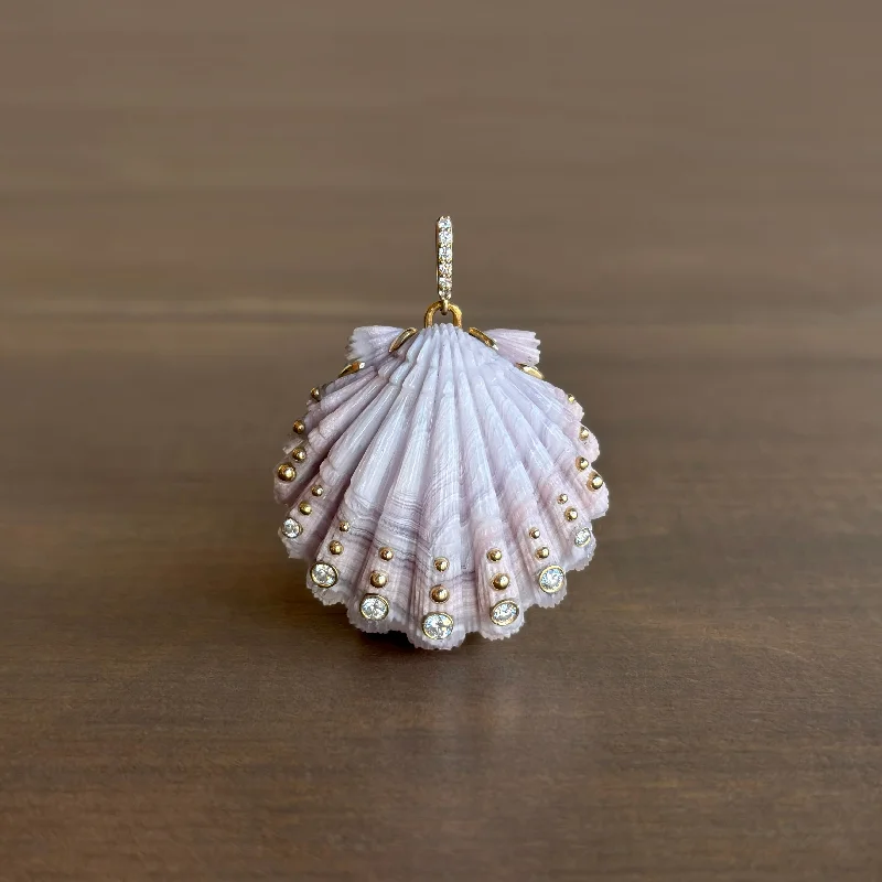 Unique Jewelry Designs Now At Discounted Rates Large Hand Carved Laguna Agate Scallop Shell Pendant with Diamonds Unique Jewelry Designs Now At Discounted Rates Large Hand Carved Laguna Agate Scallop Shell Pendant with Diamonds