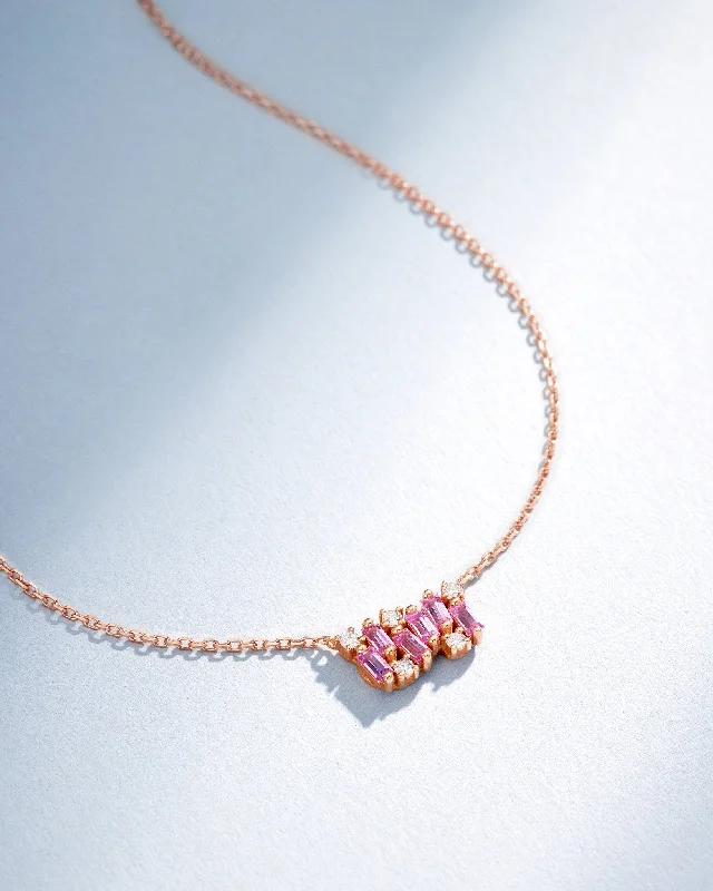 Your Perfect Accessory Now At The Best Price Shimmer Pink Sapphire Mini Bar Pendant Your Perfect Accessory Now At The Best Price Shimmer Pink Sapphire Mini Bar Pendant