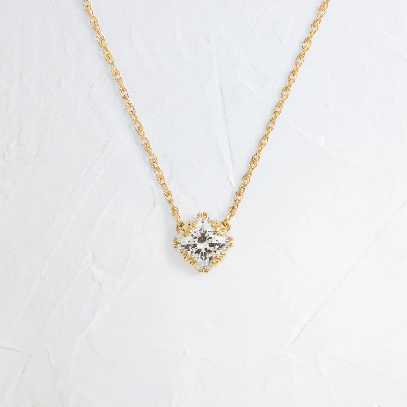 Threaded Necklace with Halo, 0.45ct. Round Cut