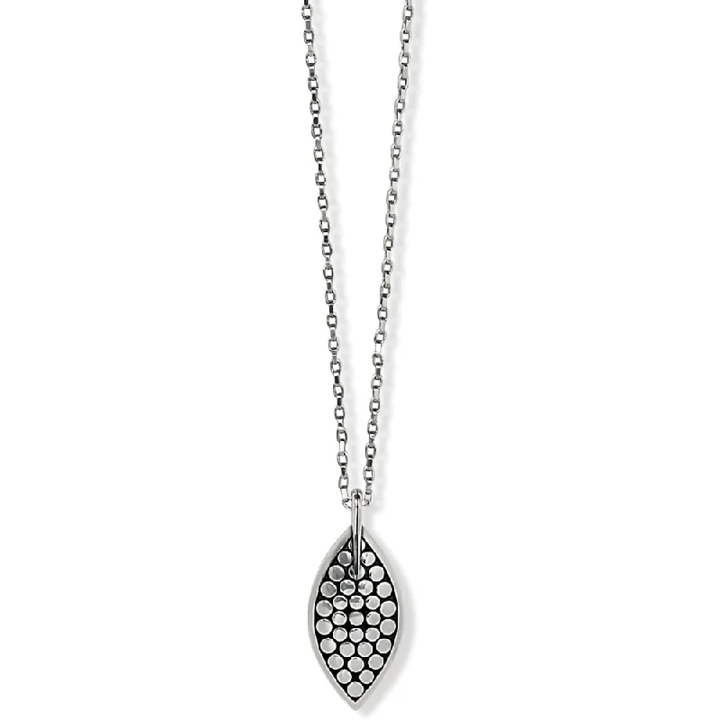 Timeless Elegance Now At Special Discounts Brighton Pebble Leaf Short Necklace