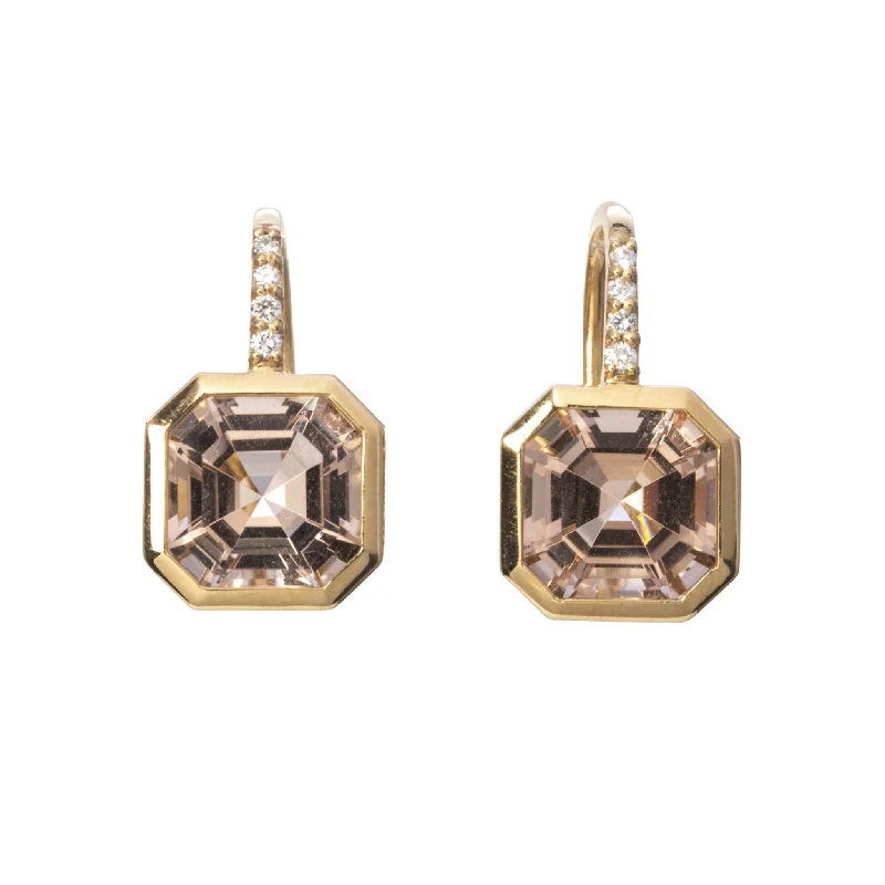 Jewelry Flash Sale – Stylish Designs At Unbeatable Rates Goshwara Asscher Cut Morganite & Diamond 18K Yellow Gold Earrings Jewelry Flash Sale – Stylish Designs At Unbeatable Rates Goshwara Asscher Cut Morganite & Diamond 18K Yellow Gold Earrings