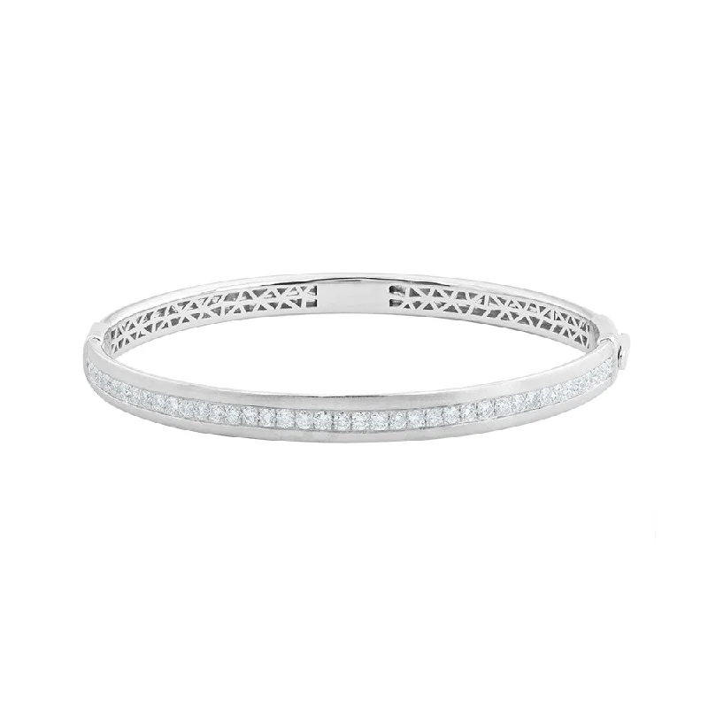 Fashion-Forward Jewelry At Incredible Prices 1 1/2 Carat Diamond Bangle Bracelet in Gold Fashion-Forward Jewelry At Incredible Prices 1 1/2 Carat Diamond Bangle Bracelet in Gold