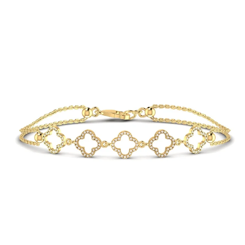 Affordable Glamour – Premium Jewelry At Special Prices 6 Clover Outline Diamond Bracelet in 18K Gold