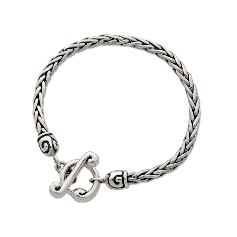 Shop Modern Jewelry Collections With Exclusive Discounts Swirl Ends Bracelet