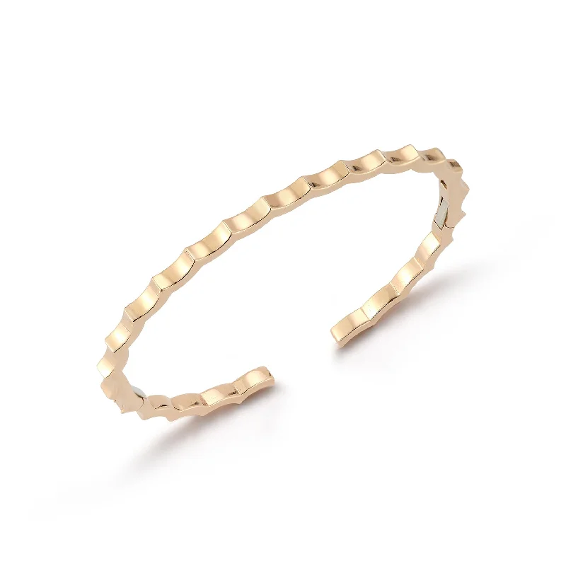 CII 18K GOLD SCALLOPED BRACELET