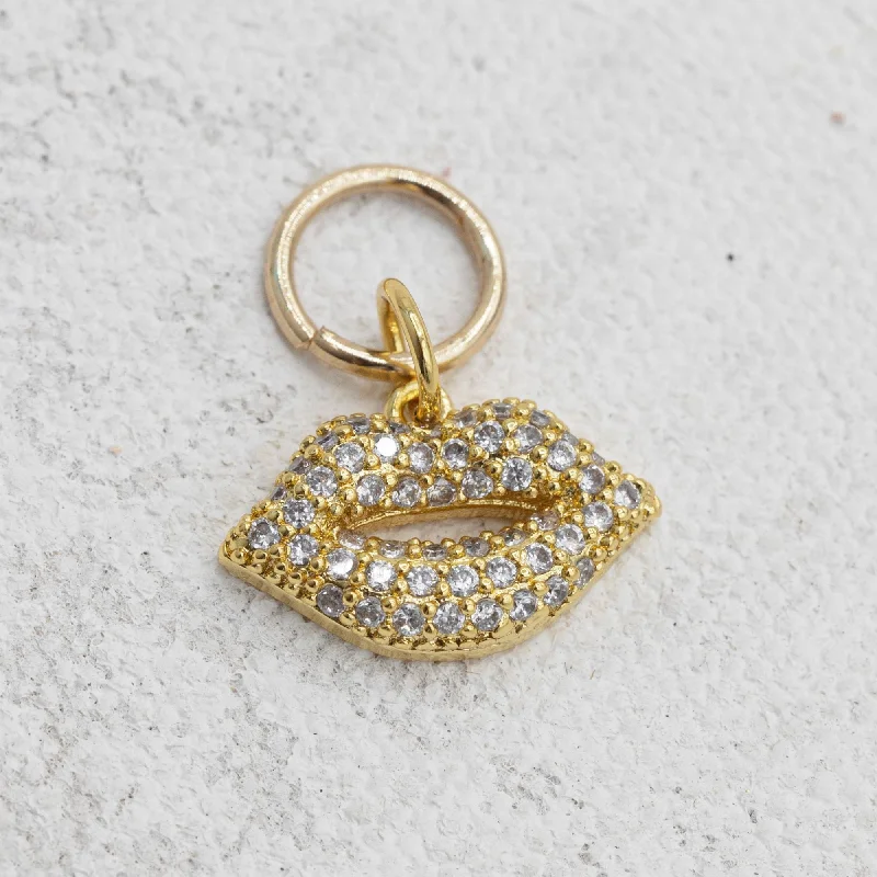 Timeless Jewelry Styles At Wallet-Friendly Prices Kiss Charm