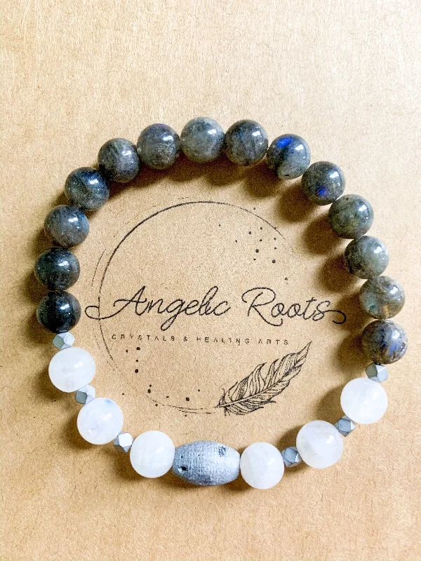 Luxury Jewelry At Unbeatable Discounts Moonstone, Labradorite, & Druzy Quartz Beaded Bracelet || Reiki Infused