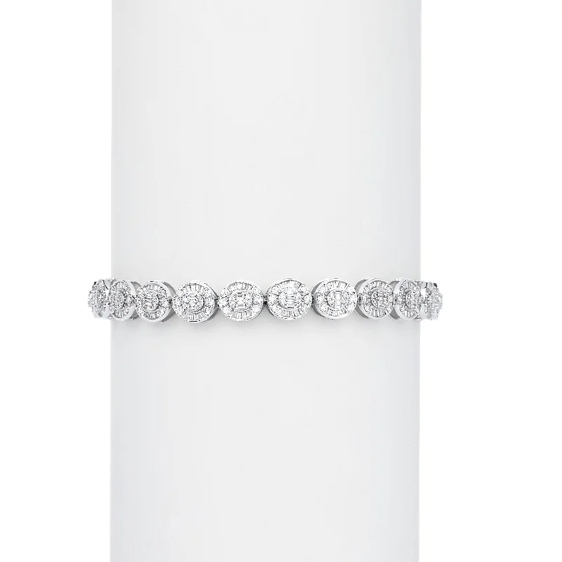 Holiday Jewelry Sale – Perfect Gifts At Great Prices Oval Baguette Cut Bracelet in 18 Karat Gold