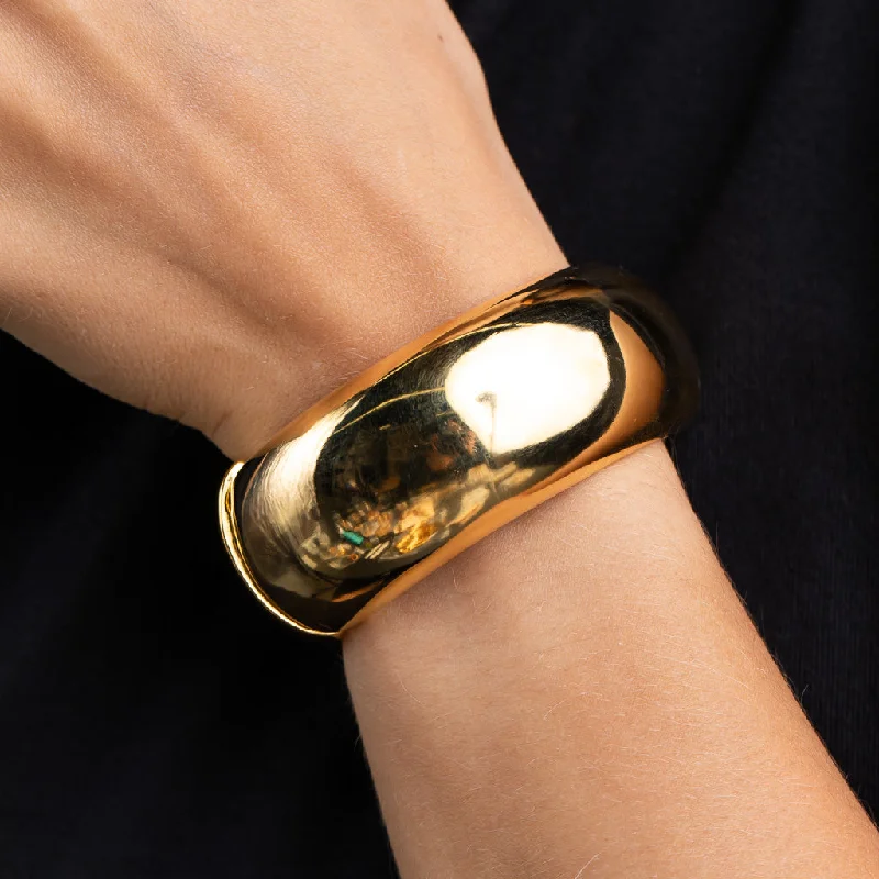 Flash Sale On Elegant Jewelry – Don't Miss Out Polished Gold Domed Metal Bracelet