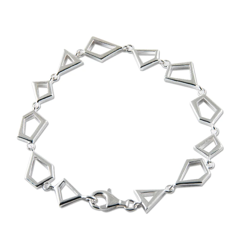 Shop High-Quality Jewelry At Jaw-Dropping Discounts Prism Link Bracelet