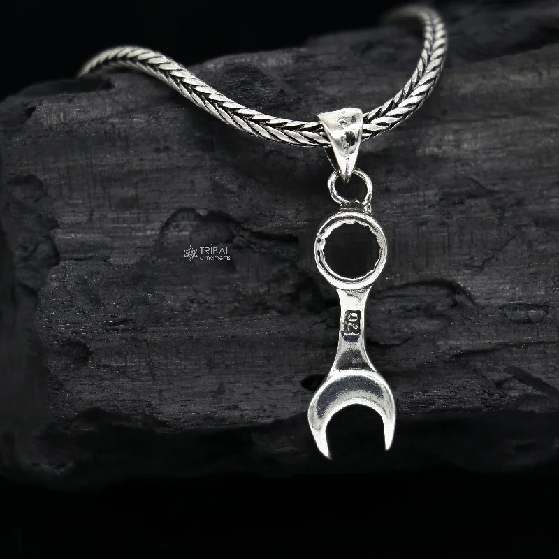 Best Jewelry Deals – Premium Quality At Exclusive Discounts 925 sterling silver unique design SPANNER pendant wheat chain necklace locket best gifting jewelry Nsp713 Best Jewelry Deals – Premium Quality At Exclusive Discounts 925 sterling silver unique design SPANNER pendant wheat chain necklace locket best gifting jewelry Nsp713