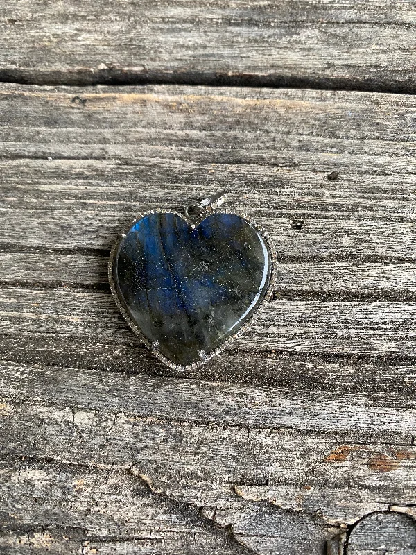 Shop High-Quality Jewelry At Jaw-Dropping Discounts Labradorite Puffy Heart with Pave Diamond Pendant Shop High-Quality Jewelry At Jaw-Dropping Discounts Labradorite Puffy Heart with Pave Diamond Pendant