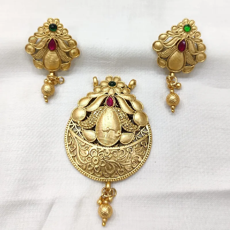 Get The Sparkle You Love At Prices You Adore Manisha Jewellery Gold Plated Pendant Set Get The Sparkle You Love At Prices You Adore Manisha Jewellery Gold Plated Pendant Set