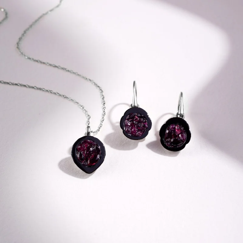 Limited-Time Offer On Elegant Jewelry Pieces Tahitian Pearl Geode Earrings & Pendant Set with Ruby Limited-Time Offer On Elegant Jewelry Pieces Tahitian Pearl Geode Earrings & Pendant Set with Ruby